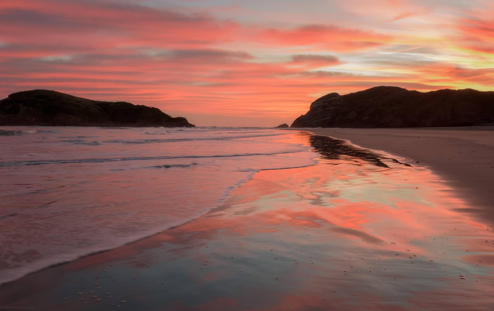 Sunrise at Wharariki Beach — photo 4